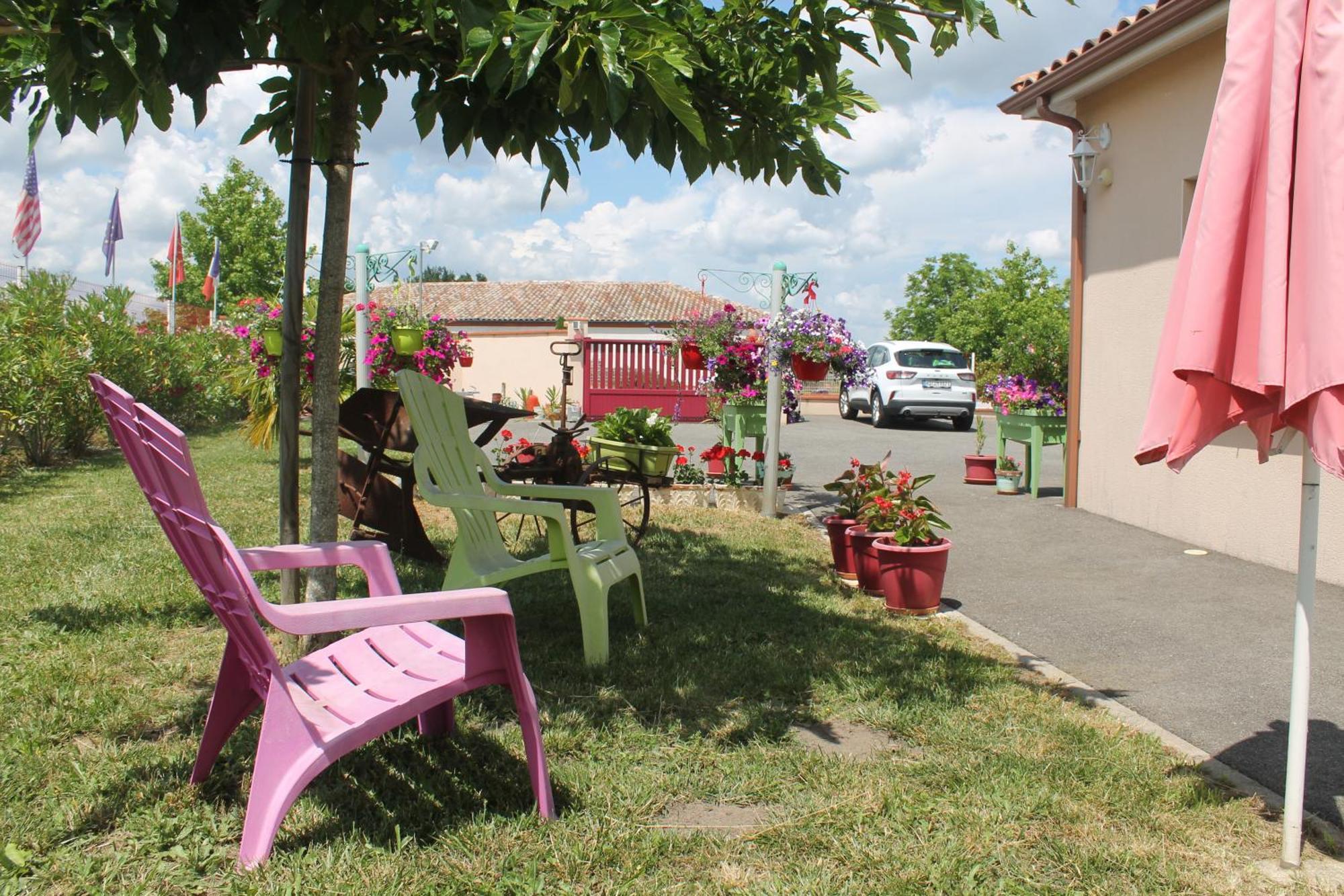 B&B La Garona Saint-Nicolas-de-la-Grave Ngoại thất bức ảnh